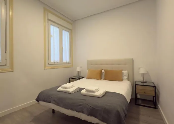 Cozy Apartment For 2 Pax In Gran Via - 2A1